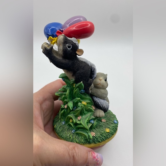 Charming Tails Hang On! Special Edition Skunk/Rabbit Figurine Fitz & Floyd - Picture 4 of 6